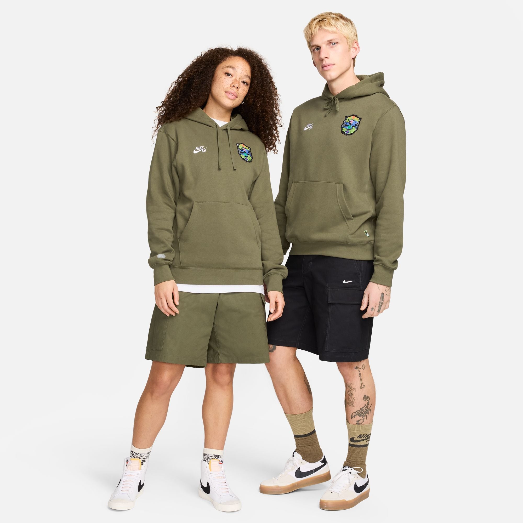 Nike Hoodie 4x popular medium