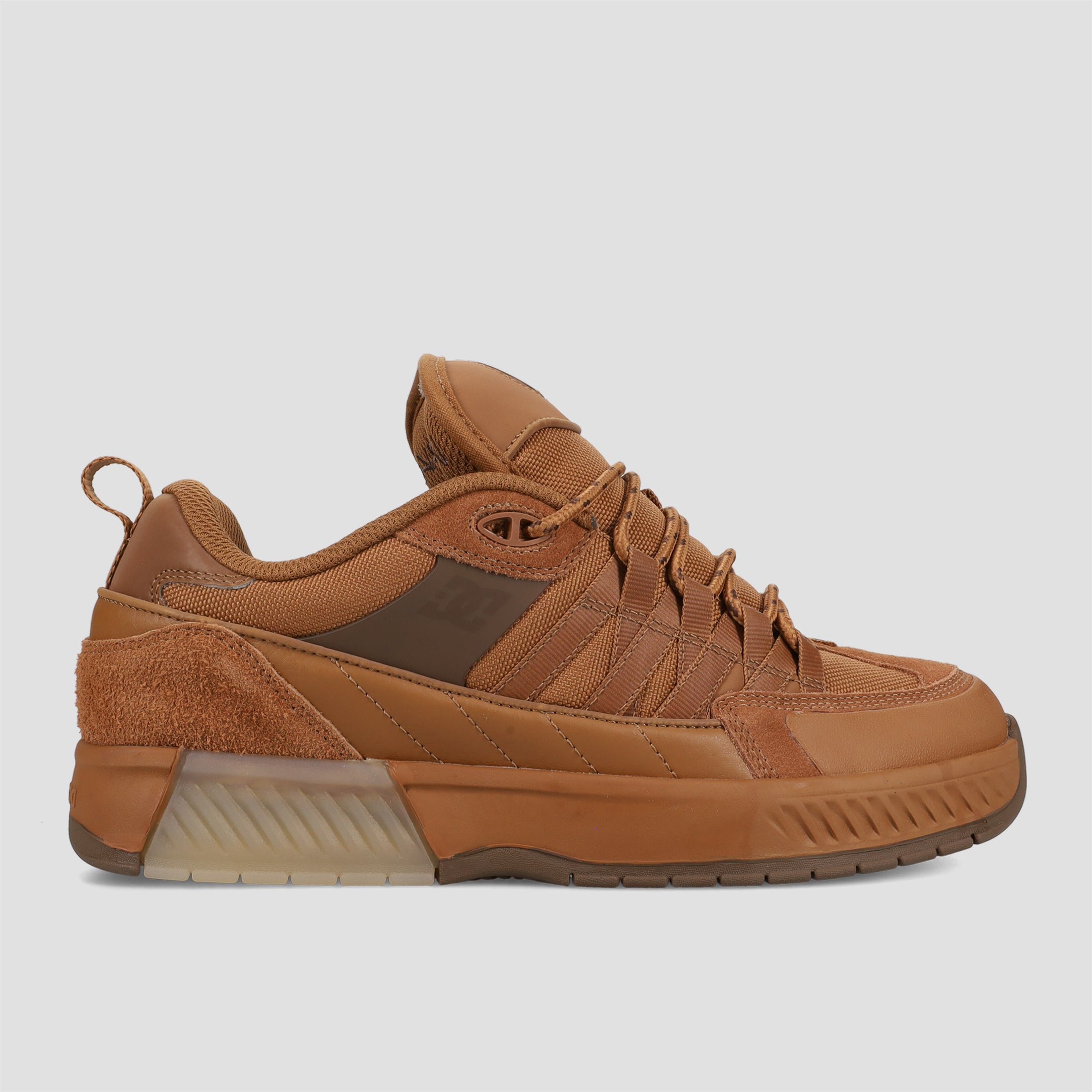 DC Lucien Skate Shoes Brown / Tan