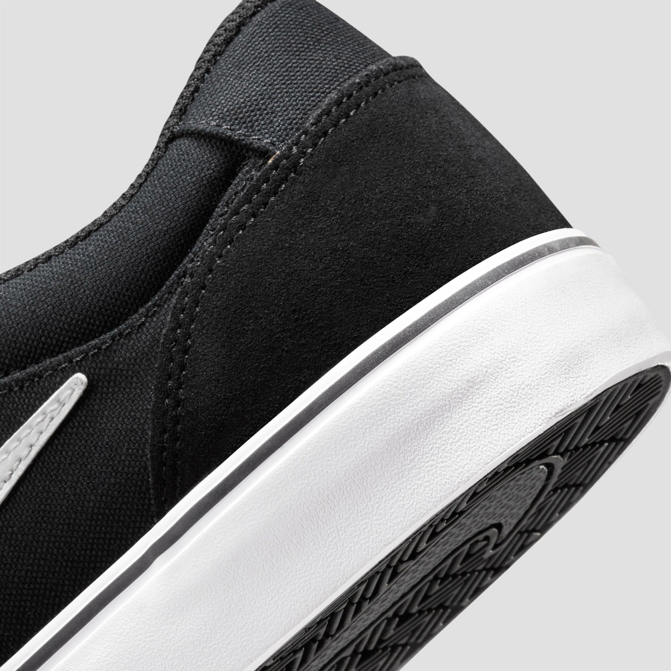 Nike SB Chron 2 Skate Shoes Black / White / Black