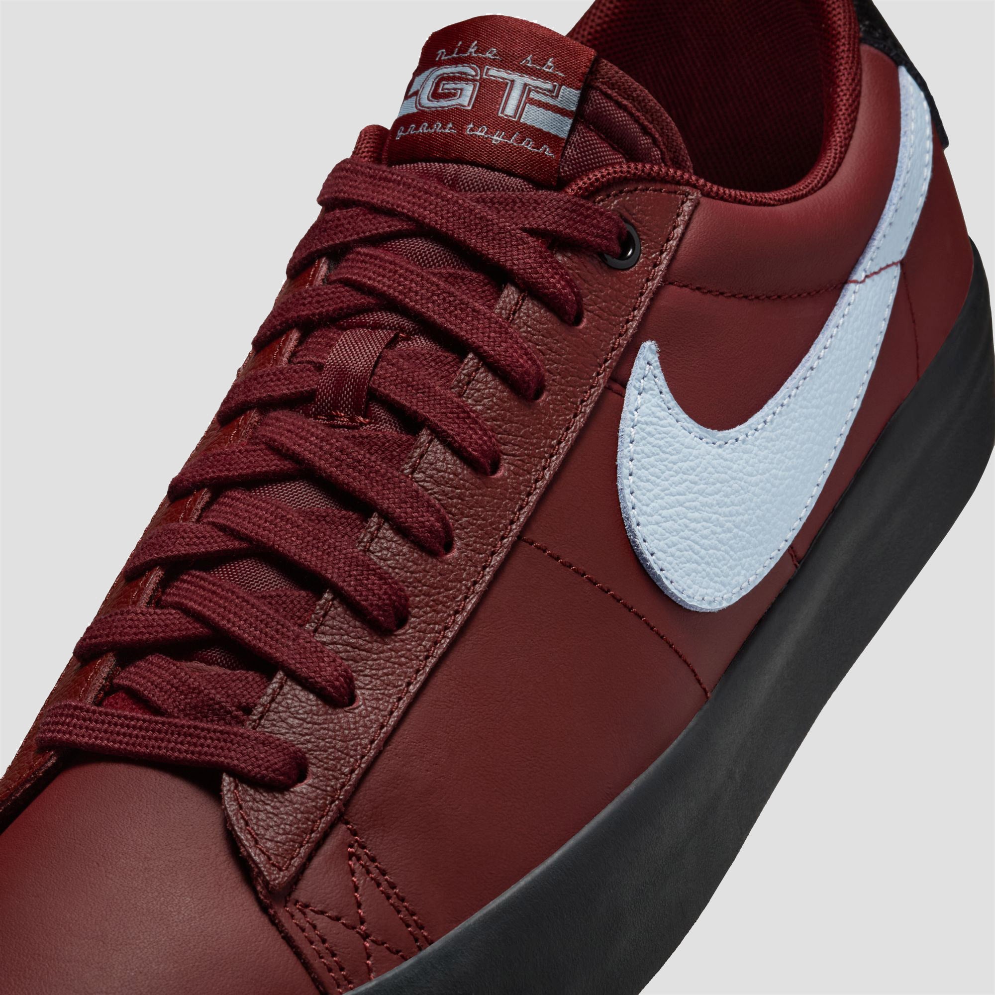 Nike SB Blazer Low Pro GT Skate Shoes Dark Team Red / LT Armory Blue