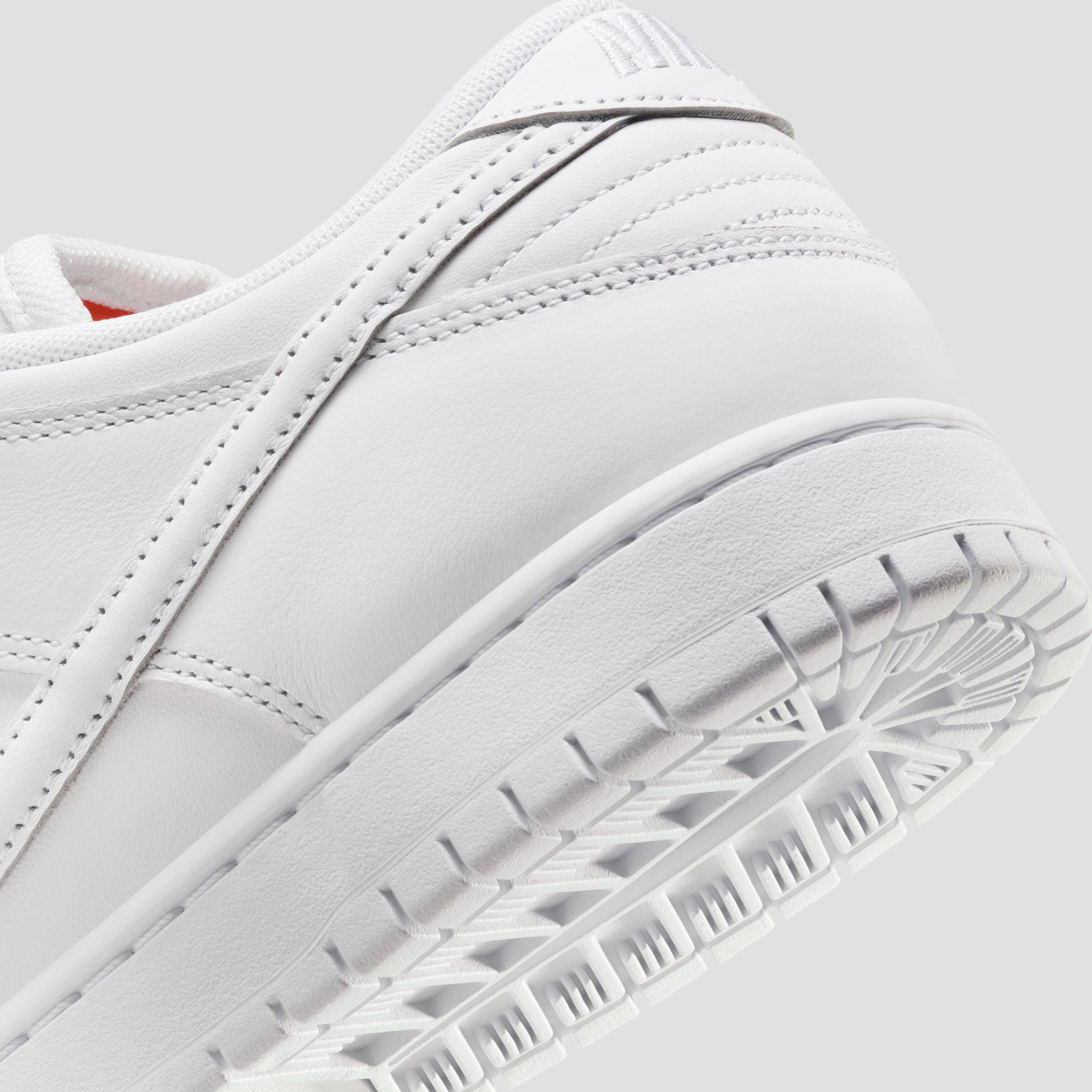 Nike SB Dunk Low Pro ISO Skate Shoes White / White - White - White