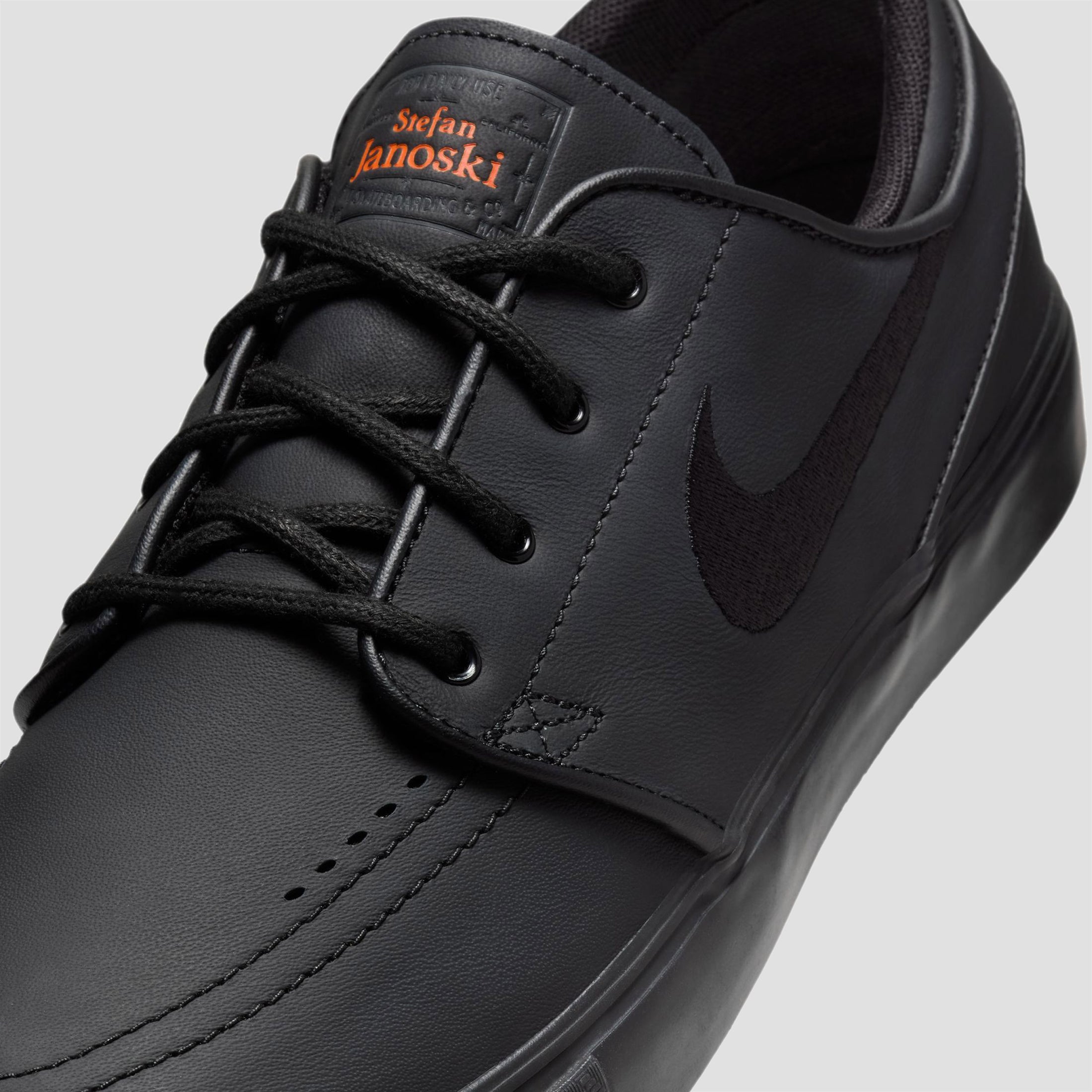 Nike SB Zoom Janoski OG+ ISO Skate Shoes Black / Black / Black