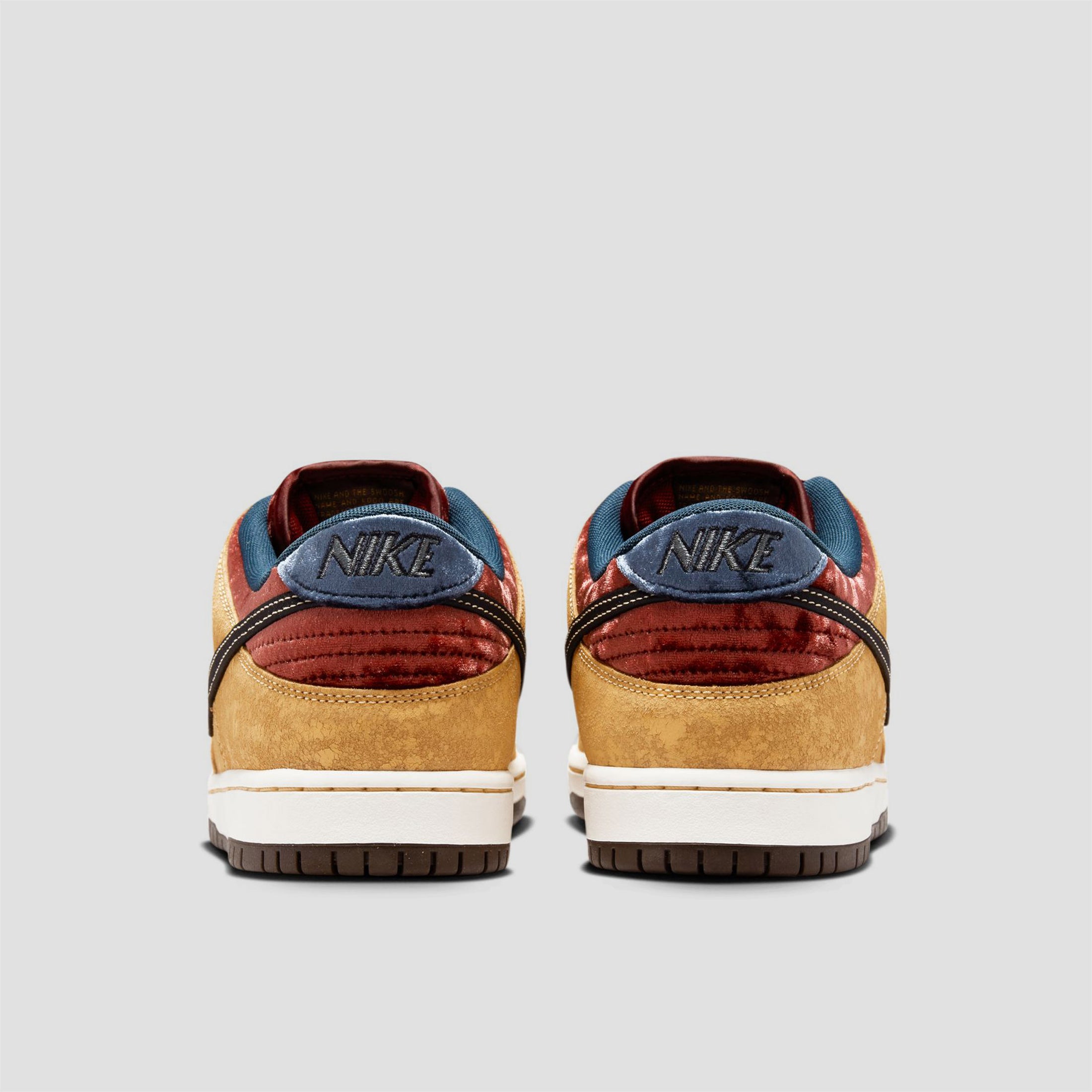 Nike SB Dunk Low Pro Cinema Celestial Gold / Black / Dark Team Red