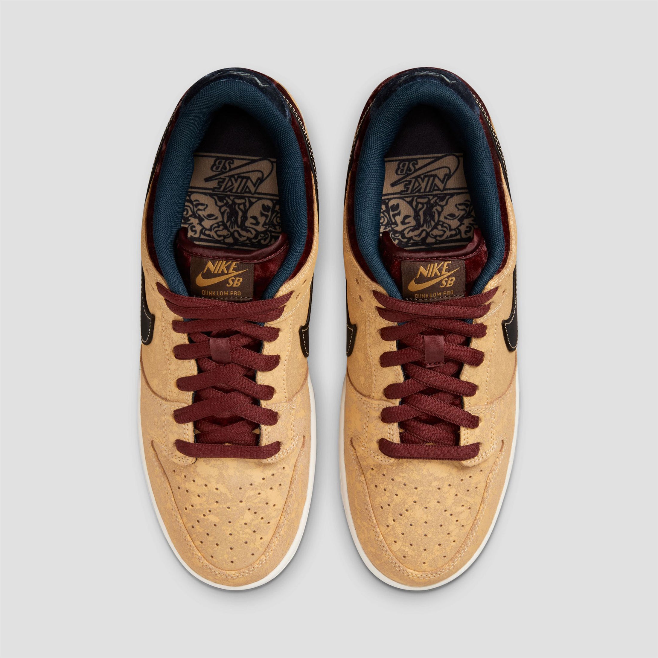 Nike SB Dunk Low Pro Cinema Celestial Gold / Black / Dark Team Red