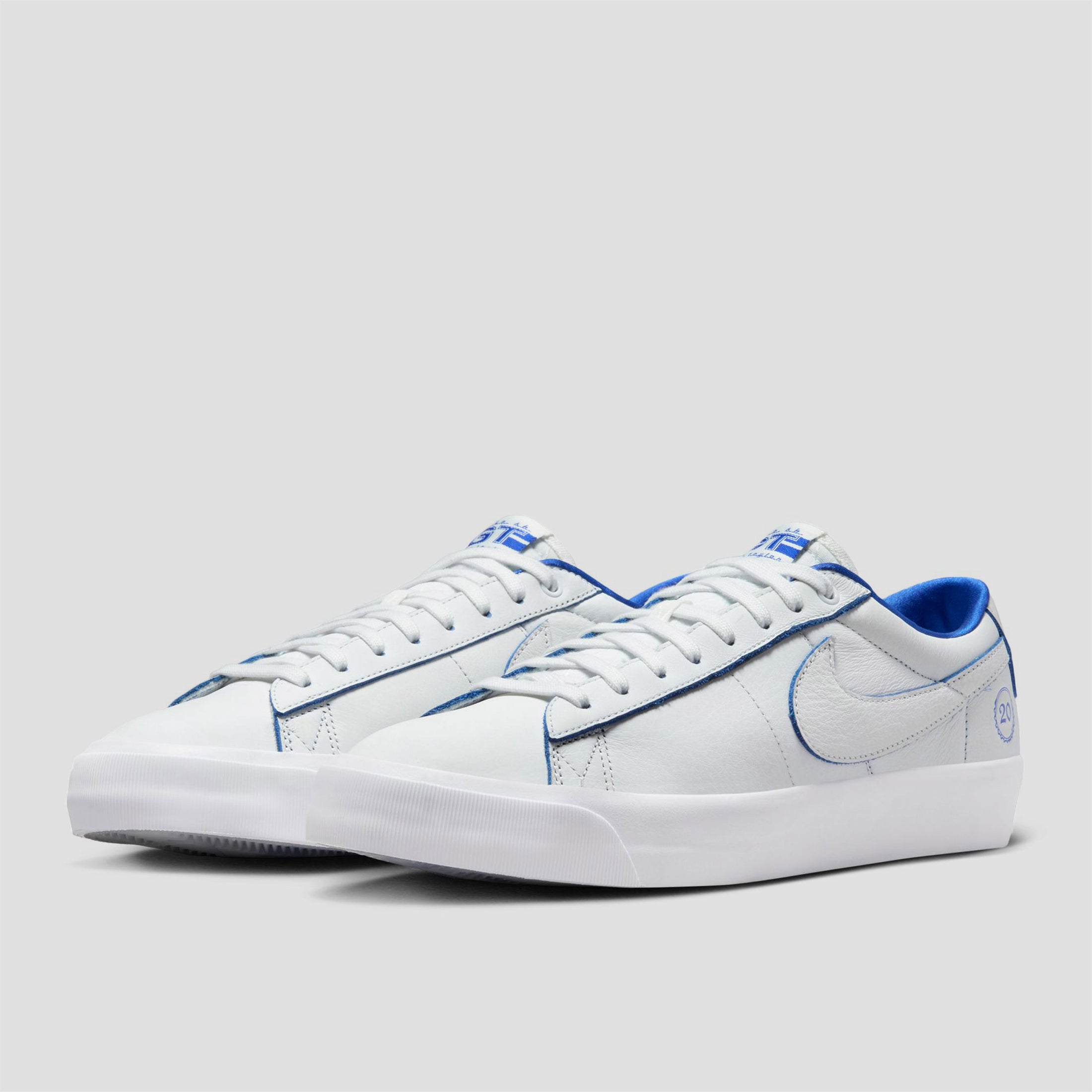 Nike SB Blazer Low Pro GT Skate Shoes Summit White / Game Royal / Summit White