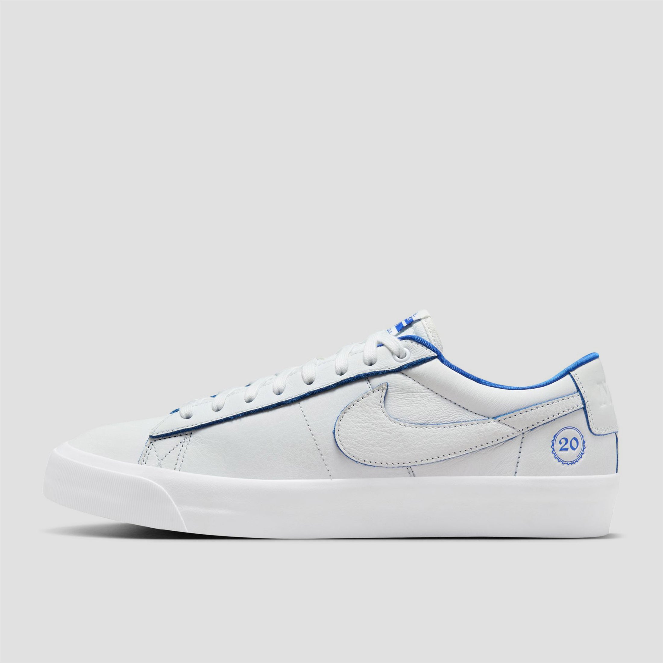 Nike SB Blazer Low Pro GT Skate Shoes Summit White / Game Royal / Summit White