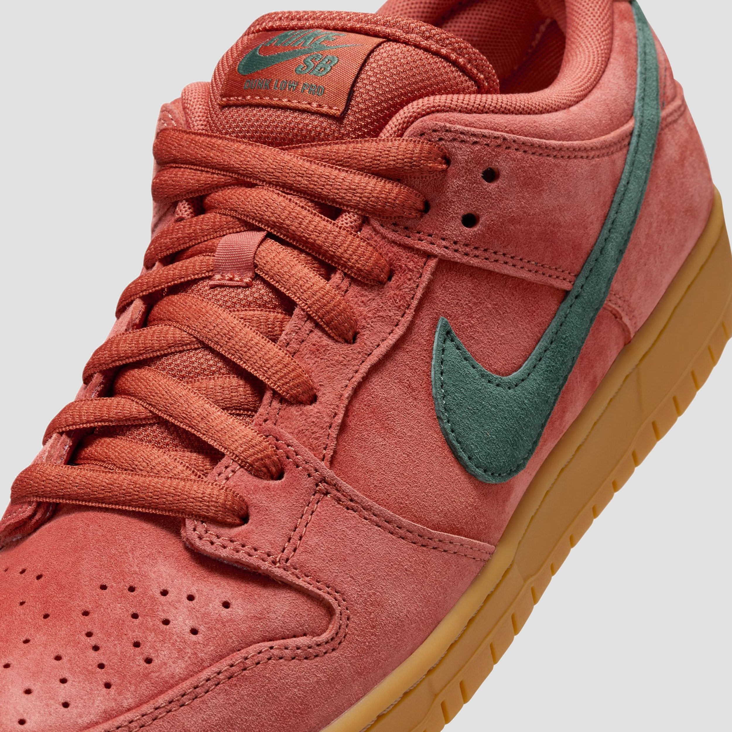 Pink nike sb dunks hotsell