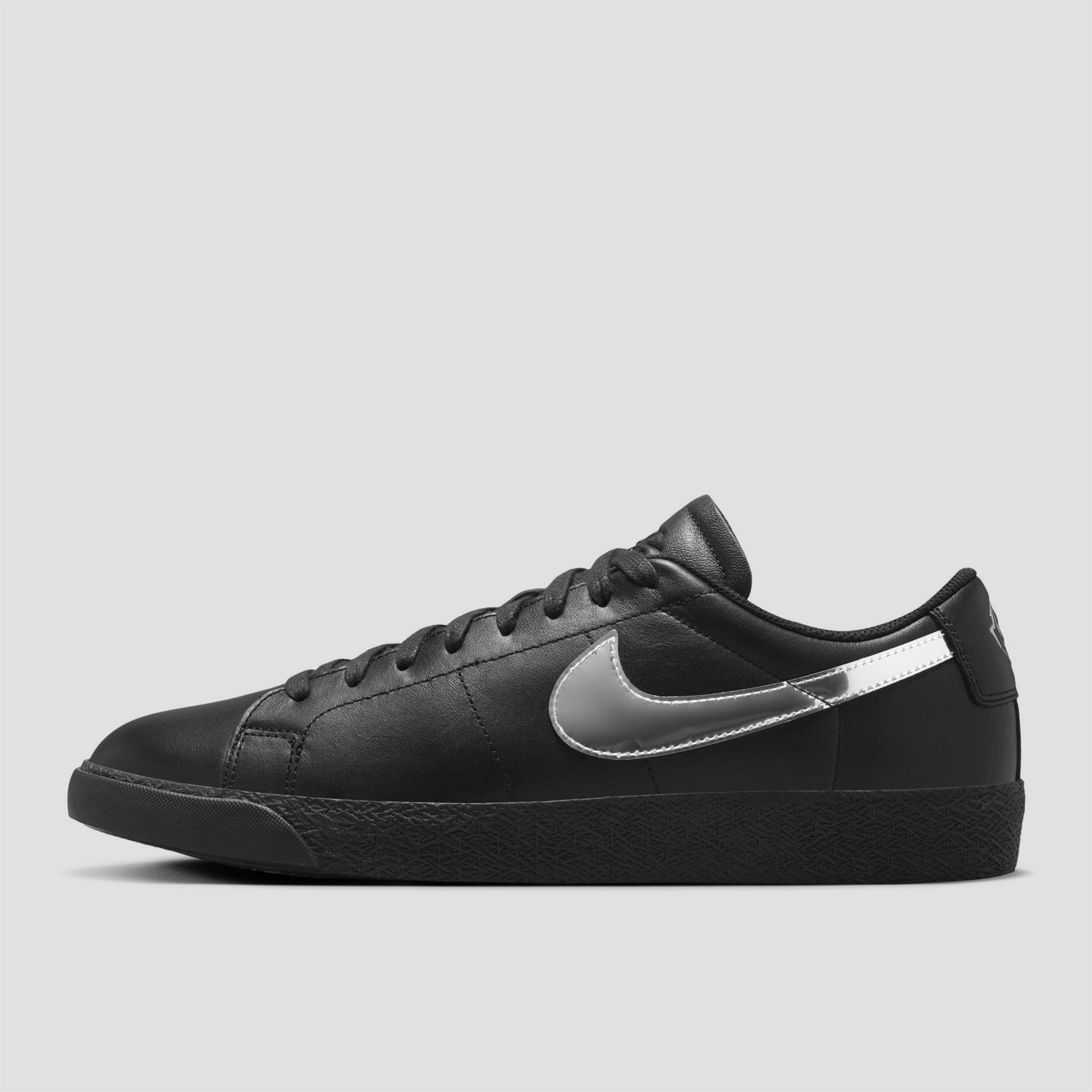 Nike SB x Dancer Zoom Blazer Low Skate Shoes Black / Metallic Silver / Black