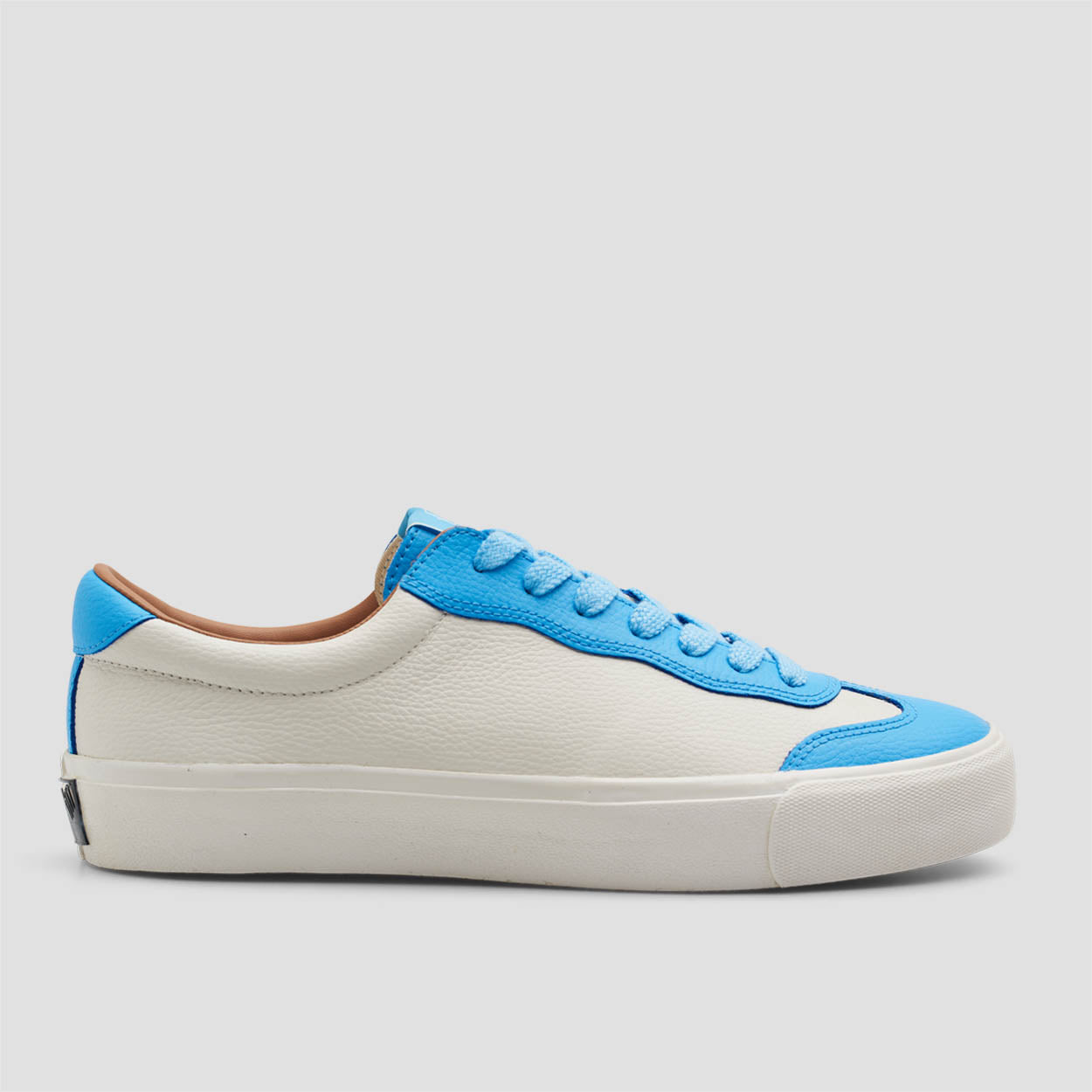 Last Resort AB VM004 Milic Leather Skate Shoes Light Blue / White