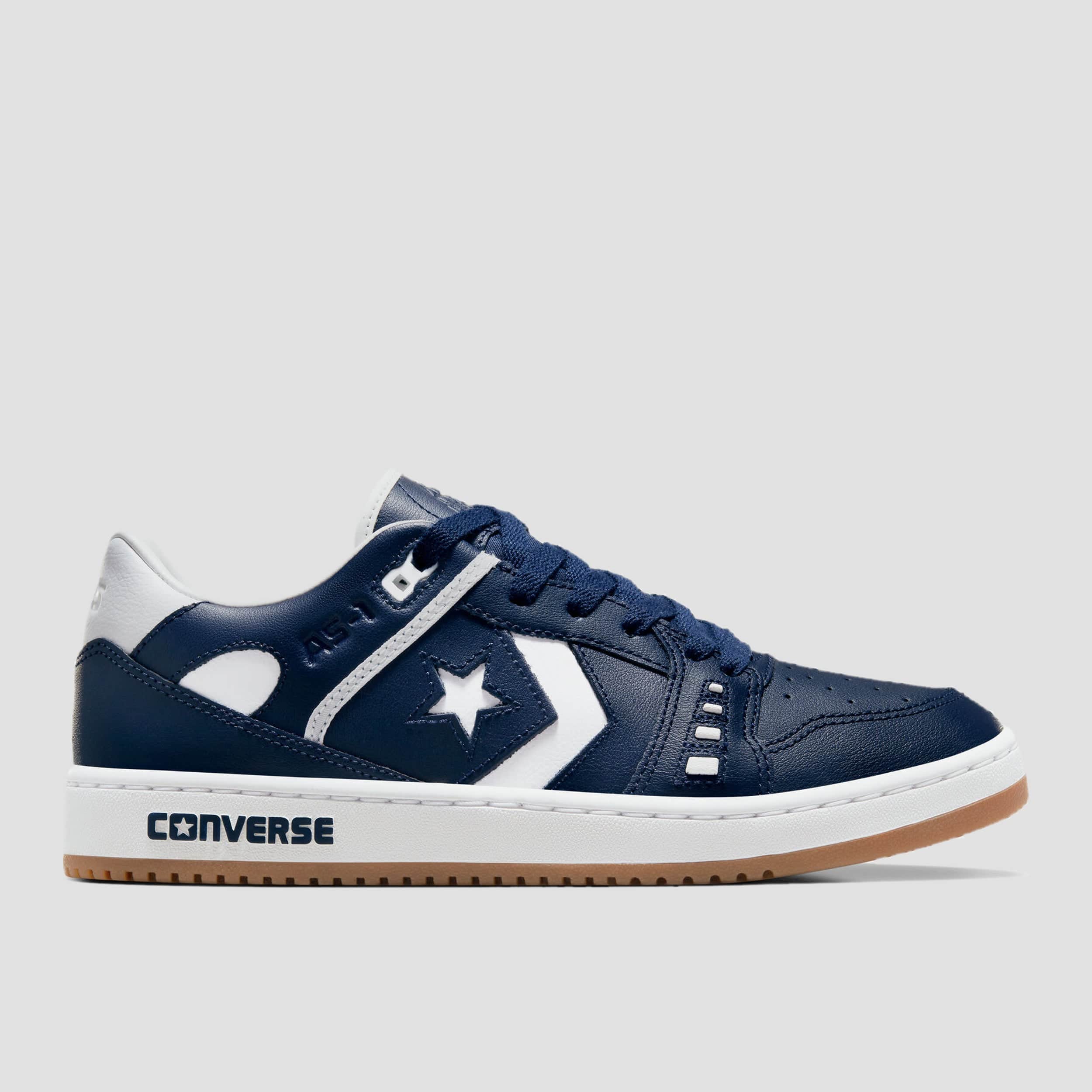 Converse star deals player skate ox