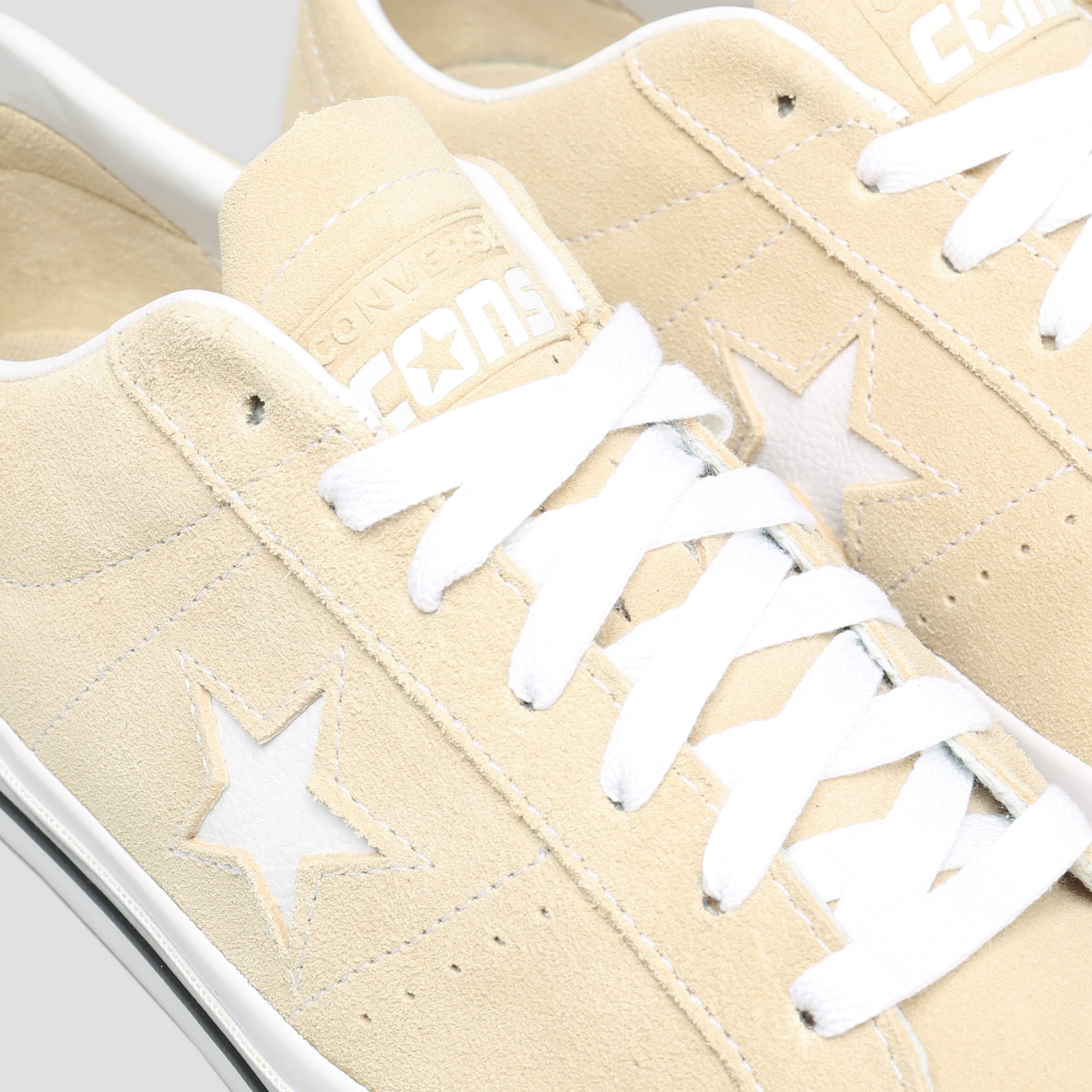 One star white converse online