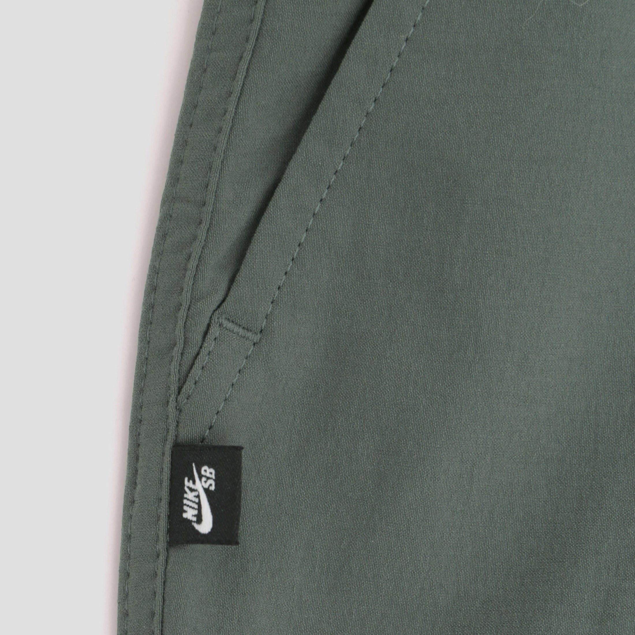 Nike SB Kearny Cargo Skate Pant Vintage Green / White