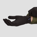 Load image into Gallery viewer, Patagonia Capilene Mid Weight Liner Gloves Black
