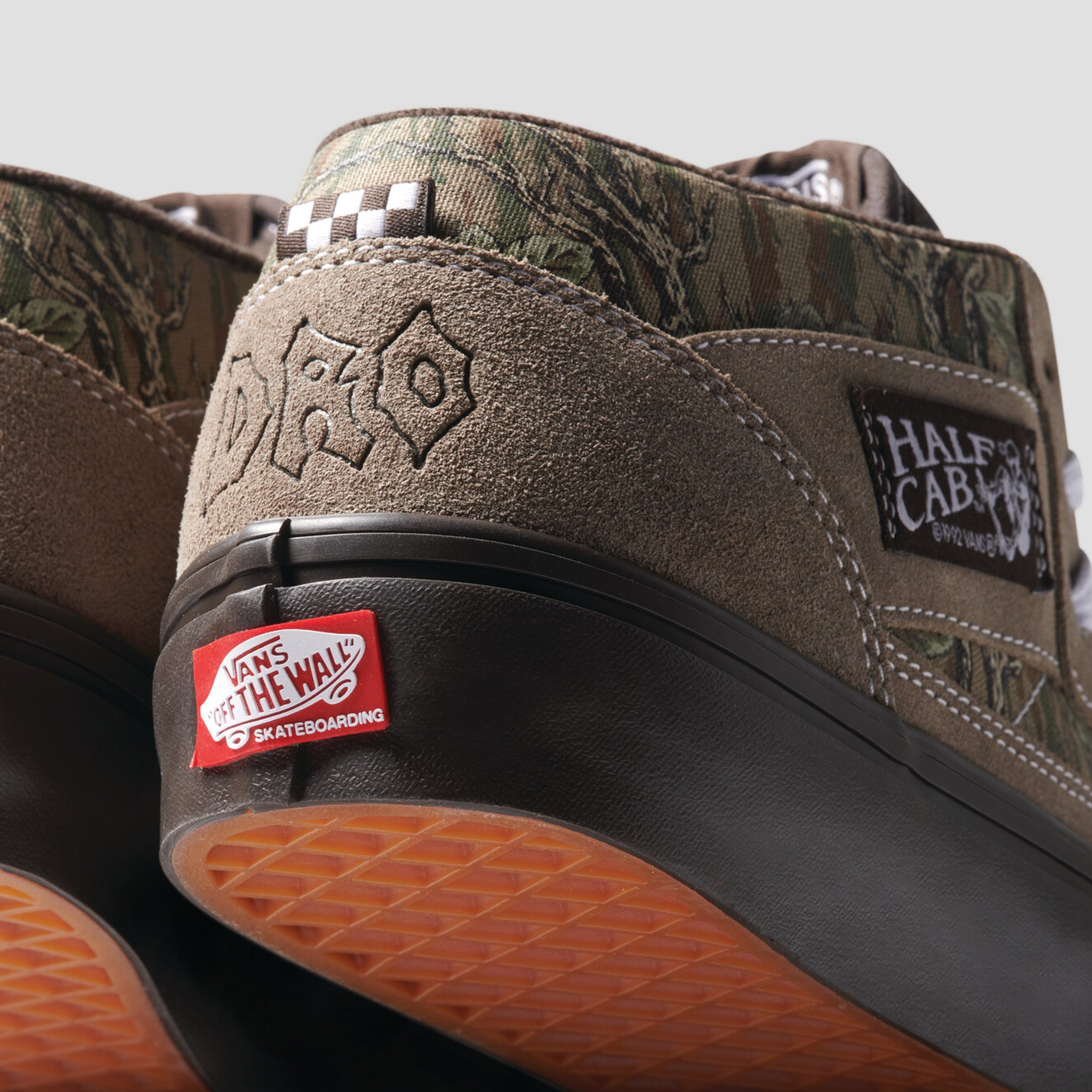 Vans Pedro Delfino Half Cab Skate Shoes Camo / Green