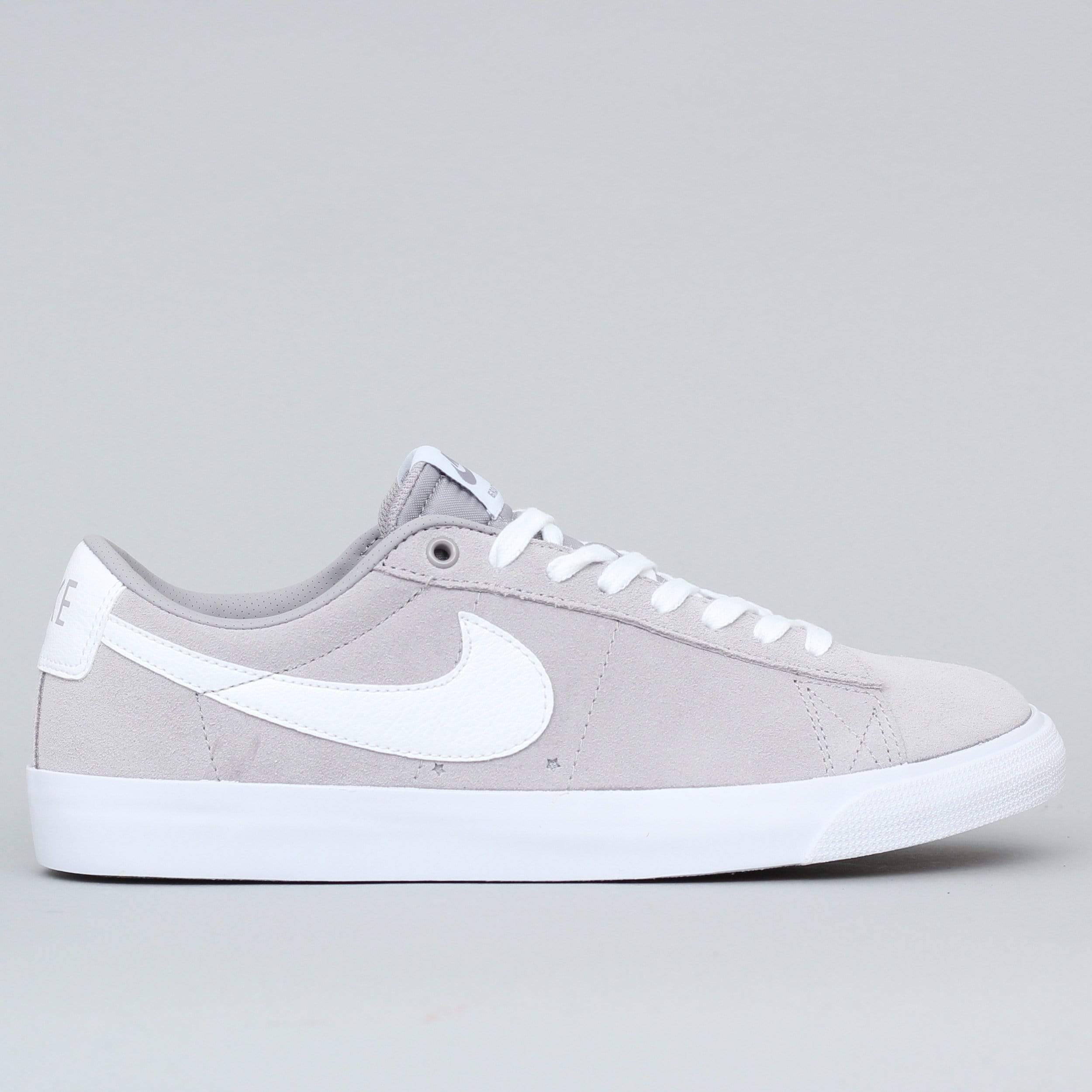 Sb blazer low gt shop skate shoes - atmosphere grey/white