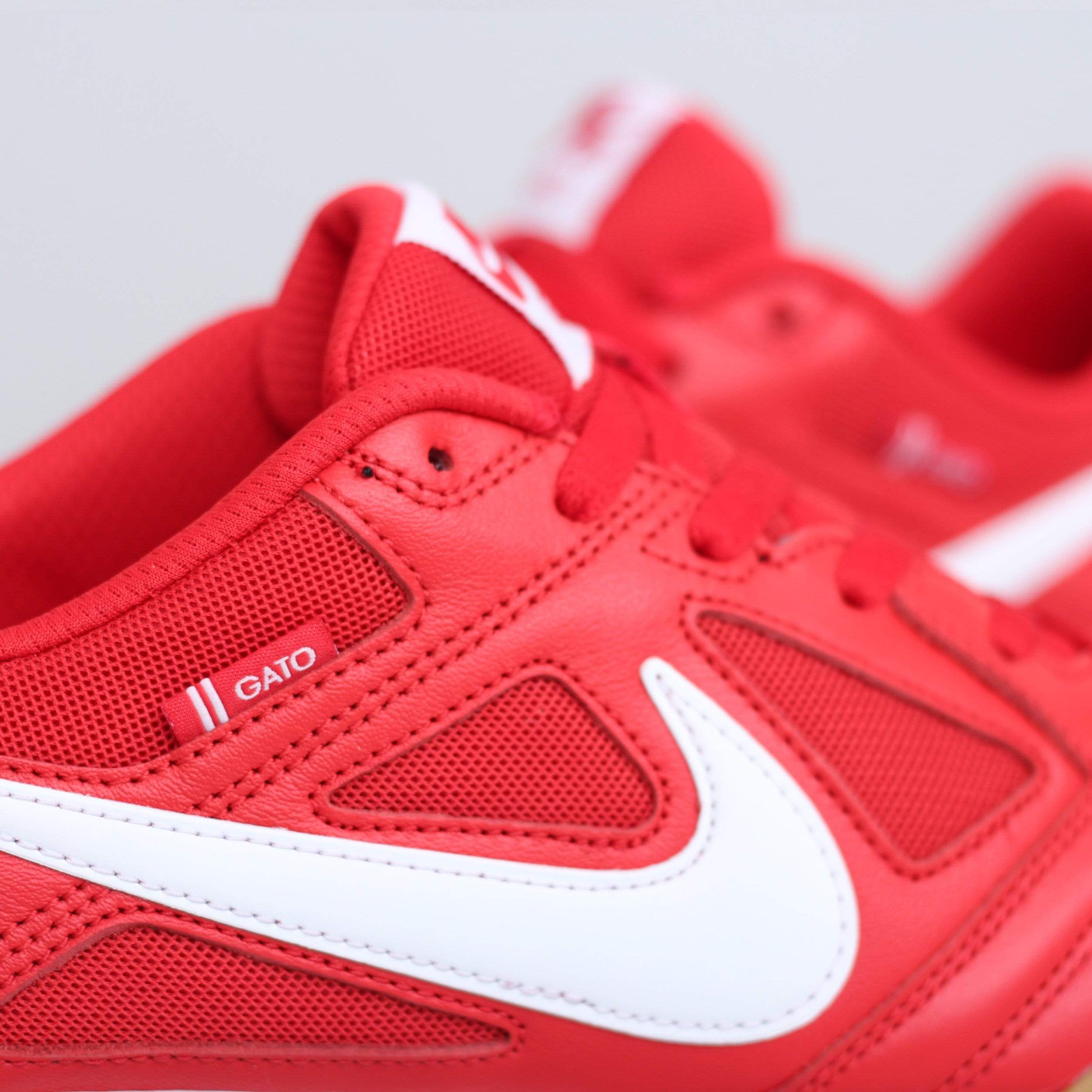 Nike sb gato sales university red