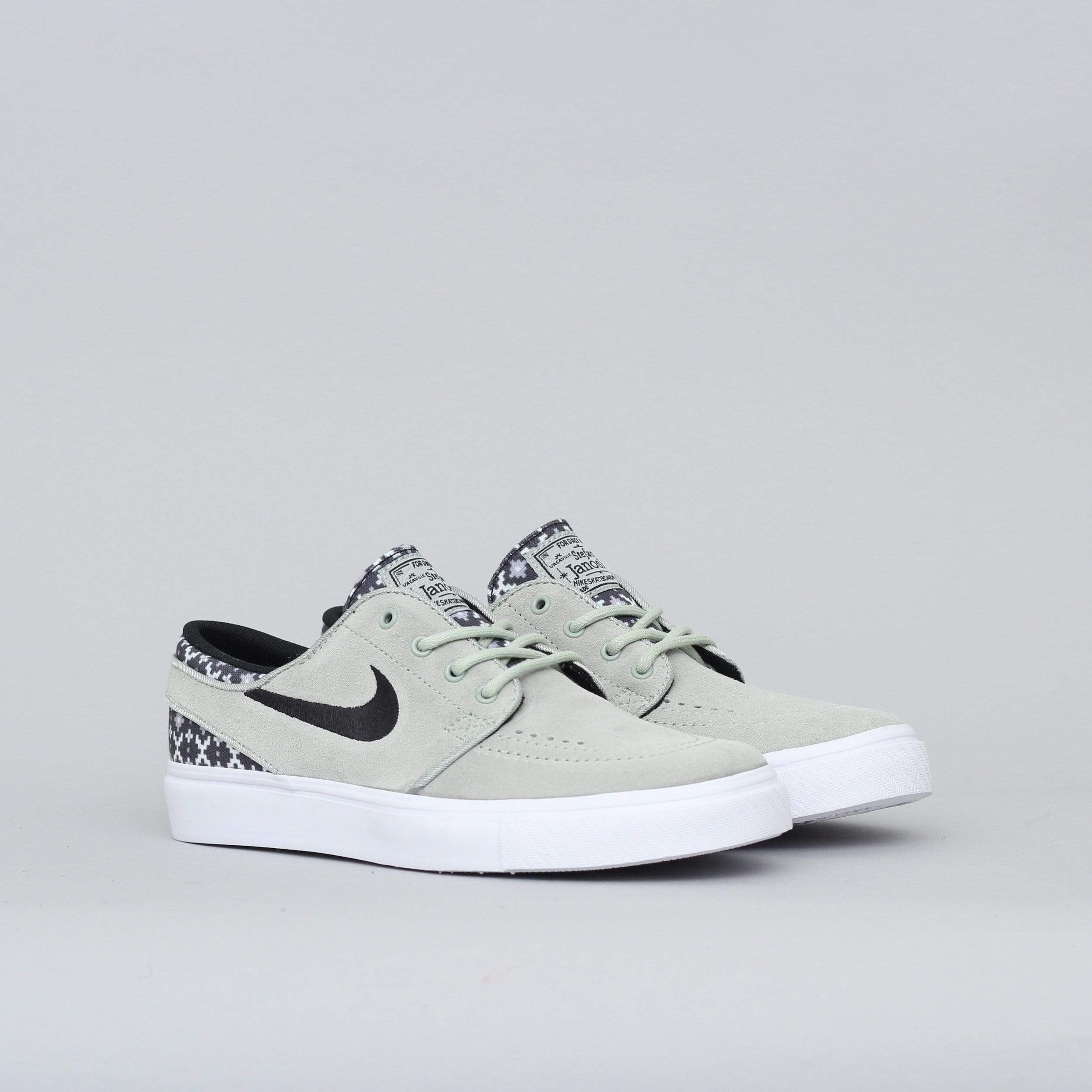 Janoski black outlet suede