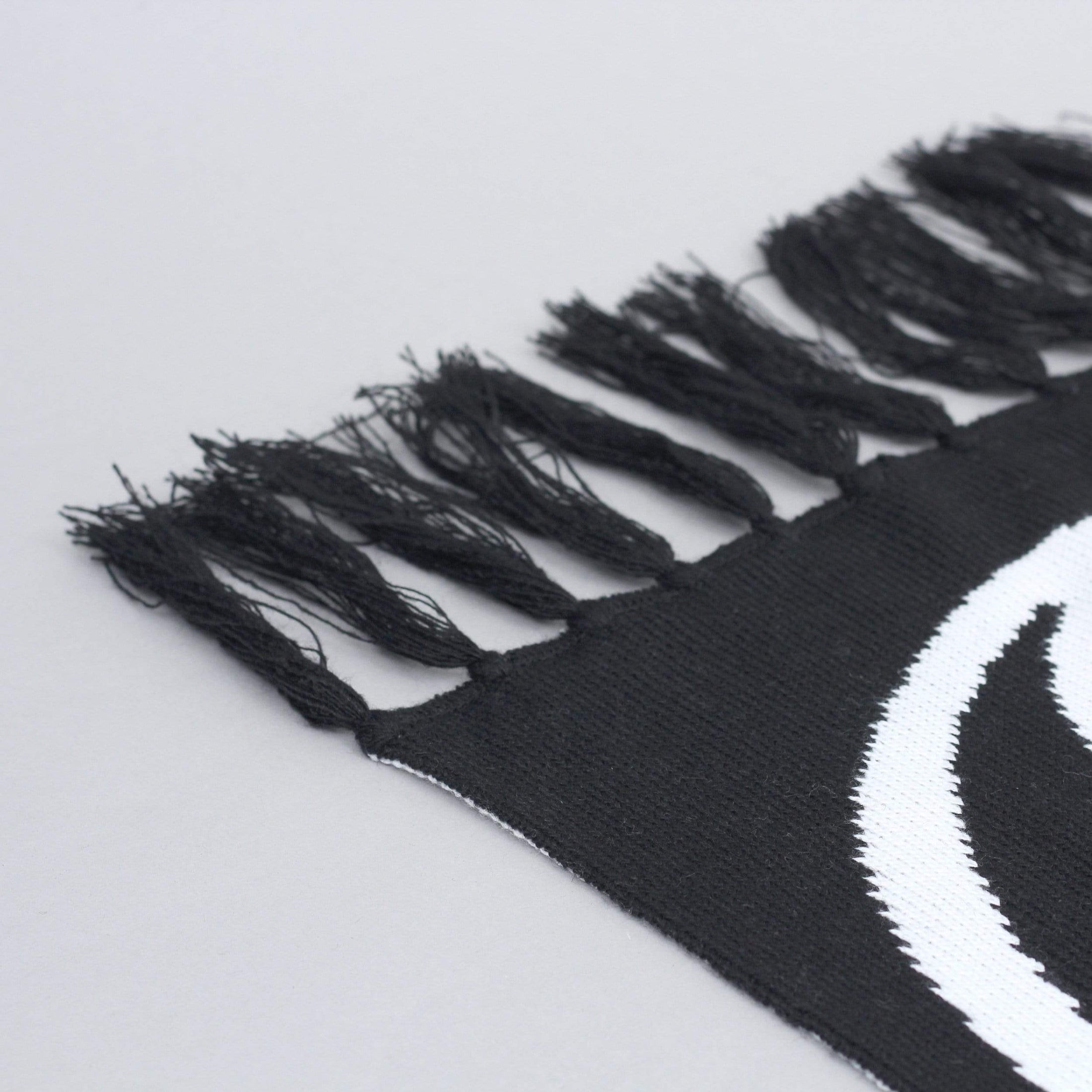 Polar Ying Yang Scarf White / Black