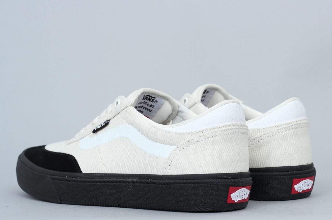 Vans gilbert crockett deals pro 2 white